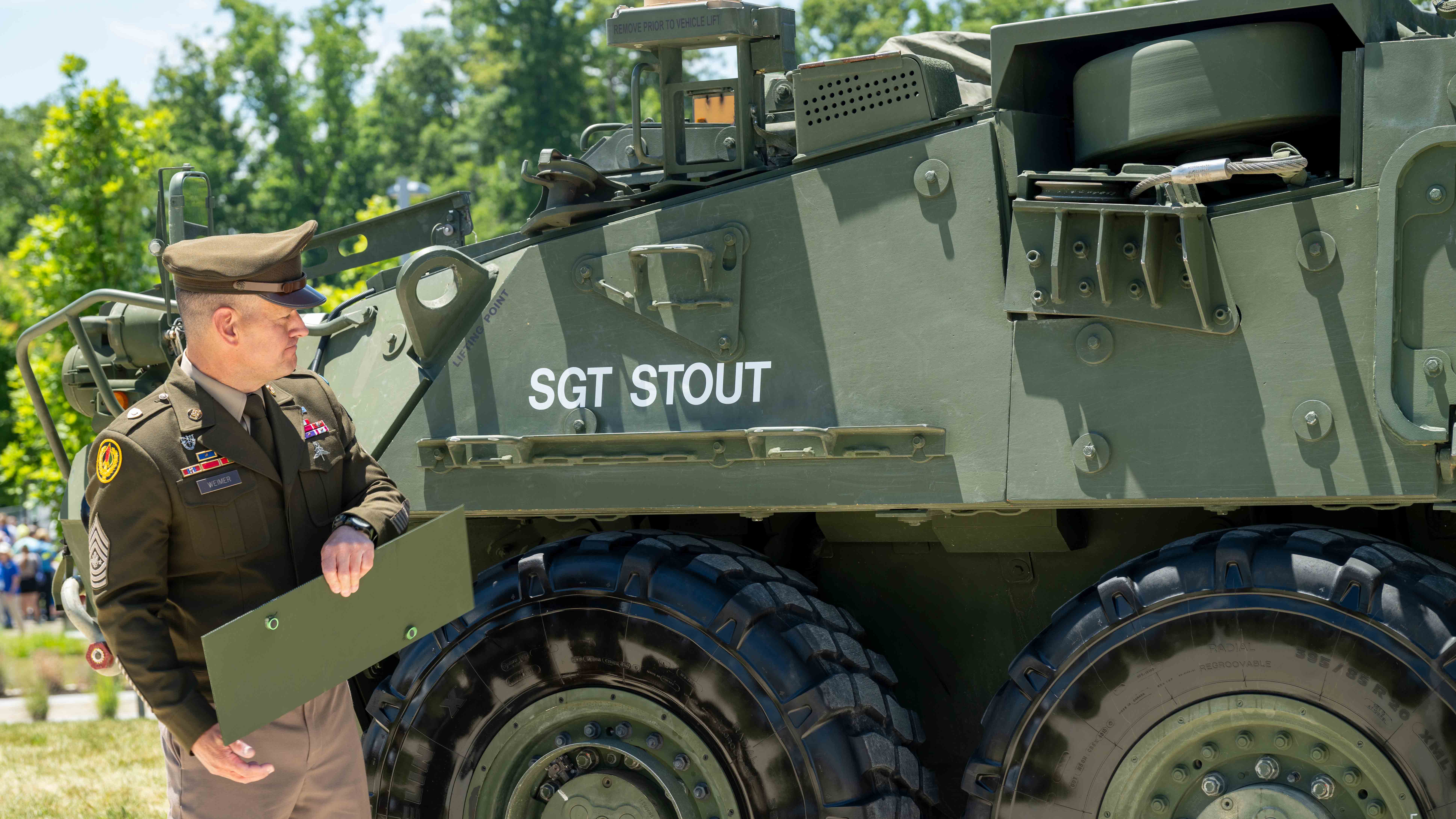 Sgt. Maj. of the Army Michael Weimer unveils the Sgt. Stout system.